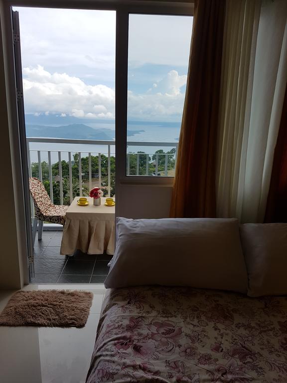 Taal Room Tagaytay City Esterno foto